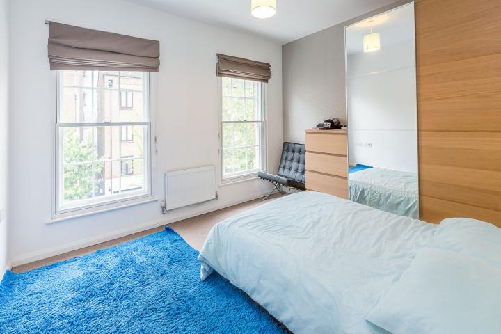 spacious 2 bedroom property located in zone 1 Kings cross Wharfdale Road, Kings Cross