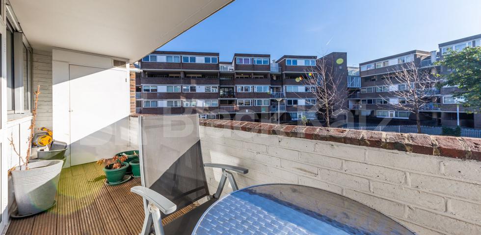 			1 Bedroom, 1 bath, 1 reception Flat			 Cyrus Street , ANGEL-CLERKENWELL-OLD STREET