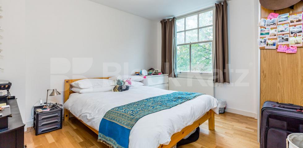 			LARGE 2 BEDROOM FLAT WITH PRIVATE TERRACE, 2 Bedroom, 1 bath, 1 reception Flat			 Blackstock Road, HIGHBURY-ARSENAL-FINSBURY PARK