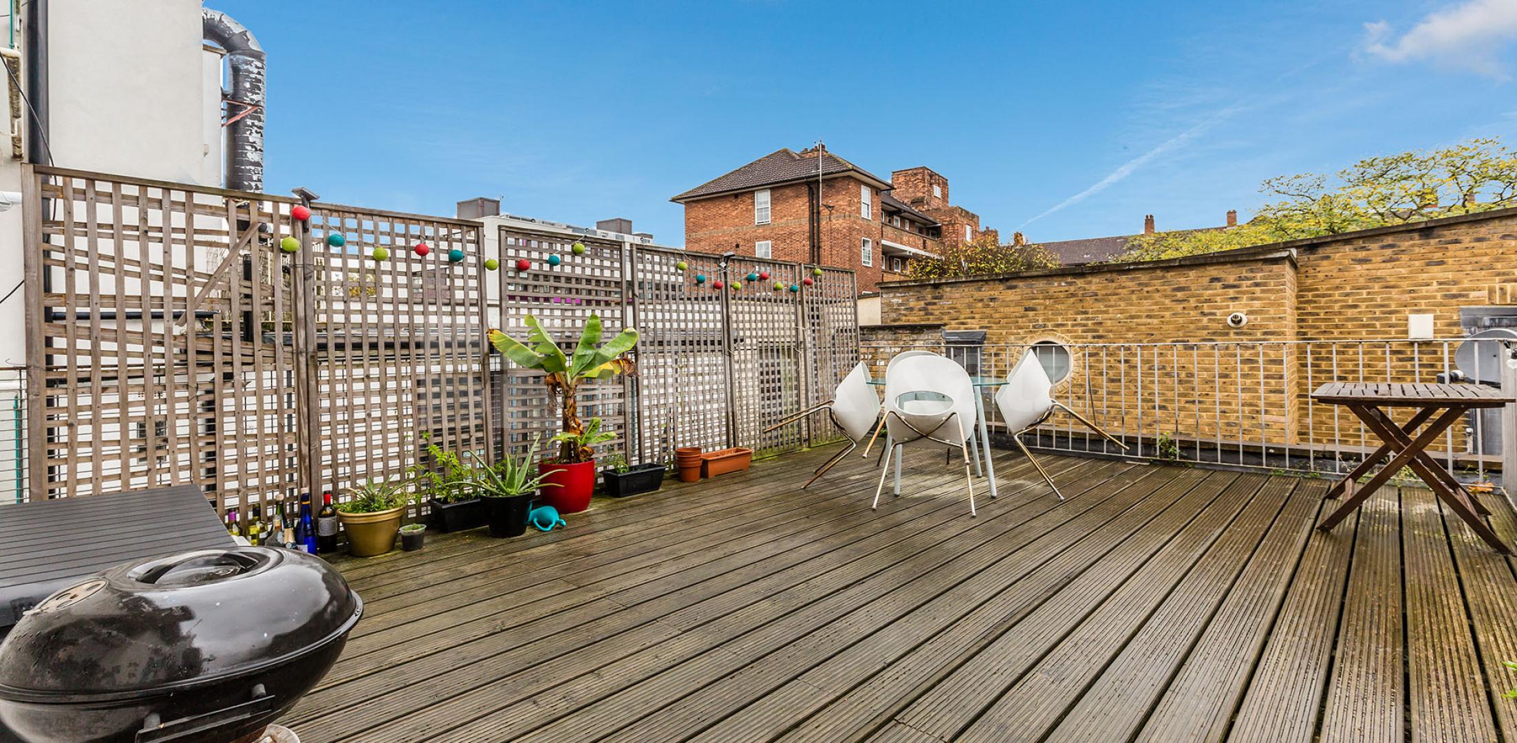 			LARGE 2 BEDROOM FLAT WITH PRIVATE TERRACE, 2 Bedroom, 1 bath, 1 reception Flat			 Blackstock Road, HIGHBURY-ARSENAL-FINSBURY PARK