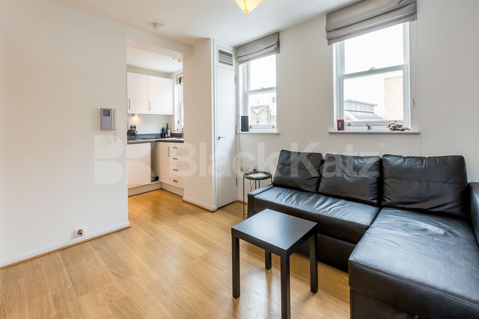 spacious 2 bedroom property located in zone 1 Kings cross Wharfdale Road, Kings Cross