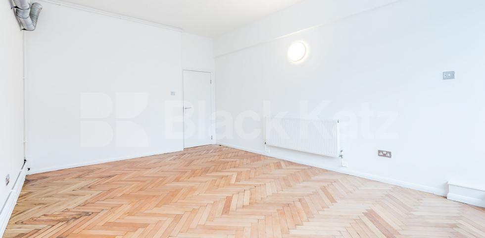 			SPACIOUS TWO BEDROOM WAREHOUSE CONVERSION, 2 Bedroom, 1 bath, 1 reception Flat			 GROVE HOUSE-TUDOR ROAD, HACKNEY-BETHNAL GREEN-LONDON FIELDS