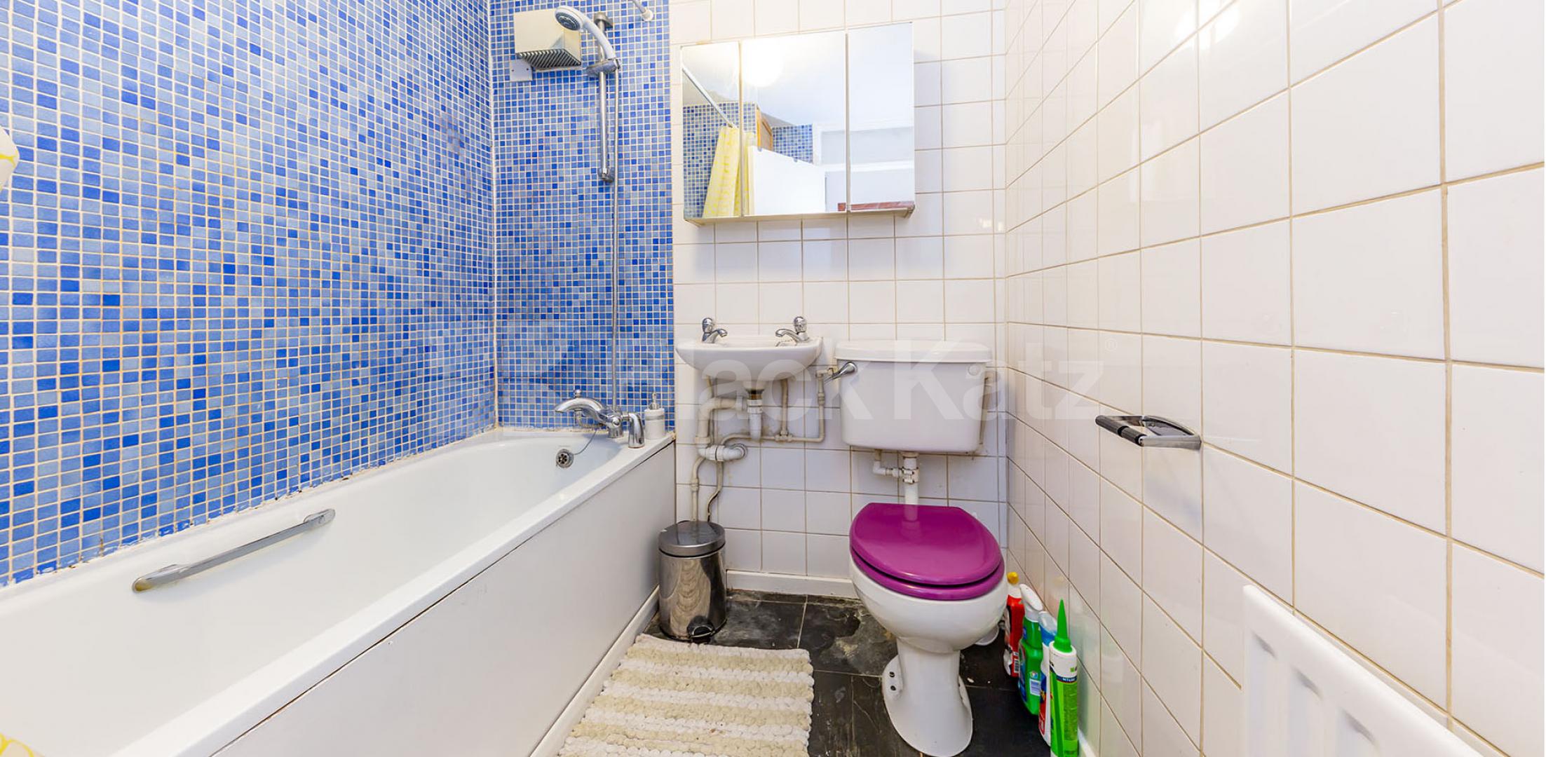 			New Instruction!, 1 Bedroom, 1 bath, 1 reception Flat			 Middle Lane, Crouch End