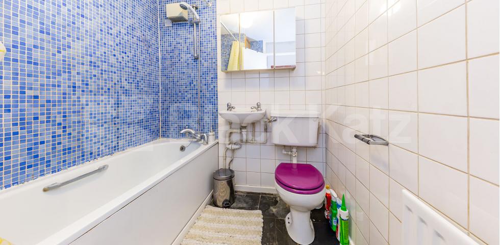 			New Instruction!, 1 Bedroom, 1 bath, 1 reception Flat			 Middle Lane, Crouch End