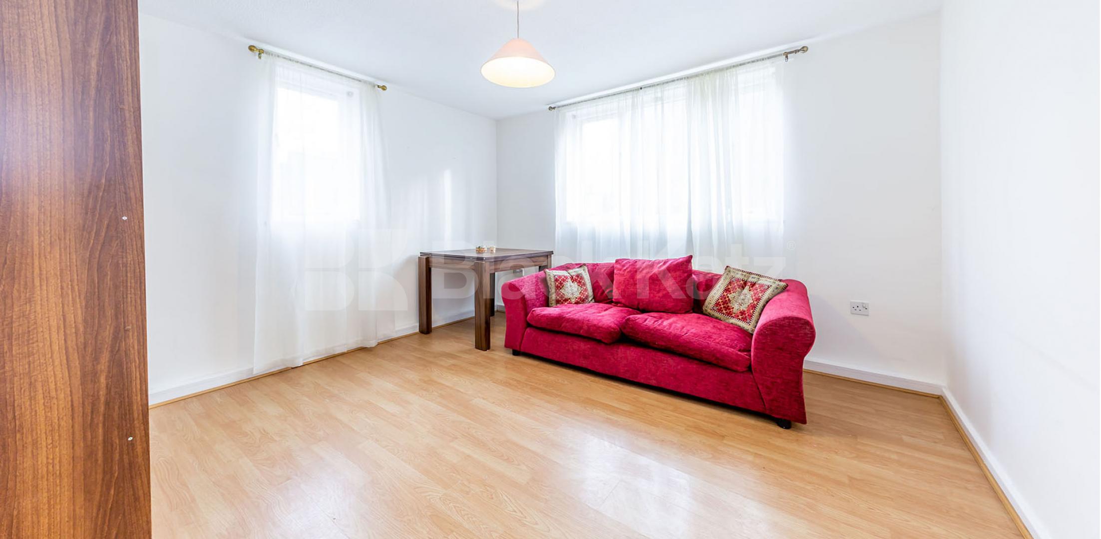 			New Instruction!, 1 Bedroom, 1 bath, 1 reception Flat			 Middle Lane, Crouch End