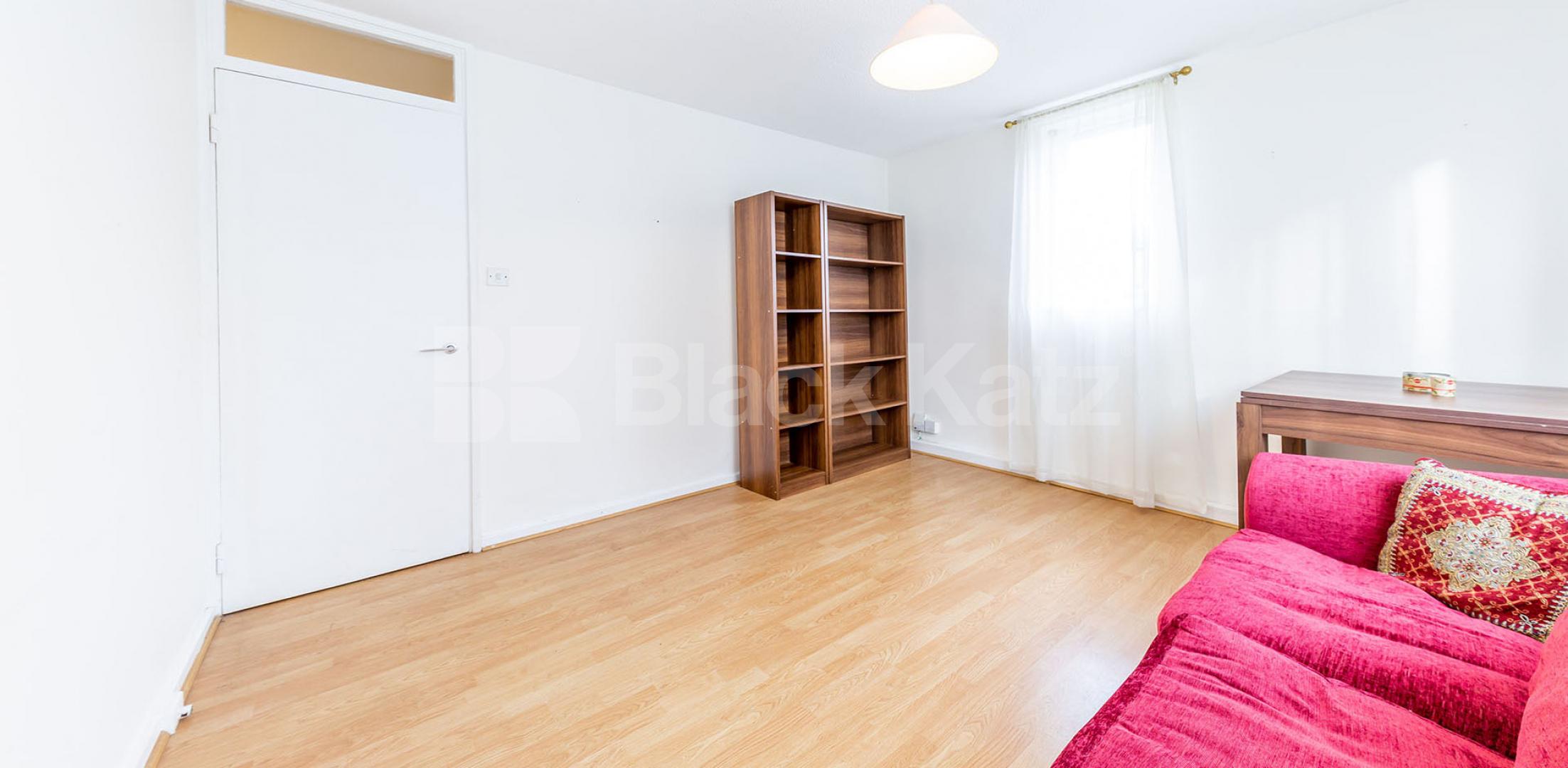 			New Instruction!, 1 Bedroom, 1 bath, 1 reception Flat			 Middle Lane, Crouch End