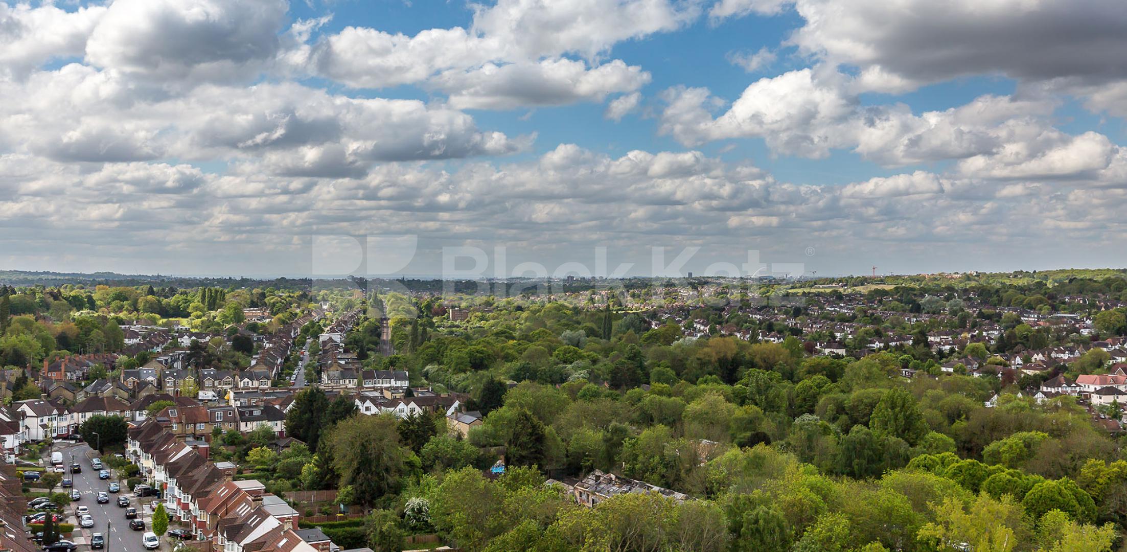 			New Instruction!, 2 Bedroom, 1 bath, 1 reception Apartment			 Northway House, Whetstone