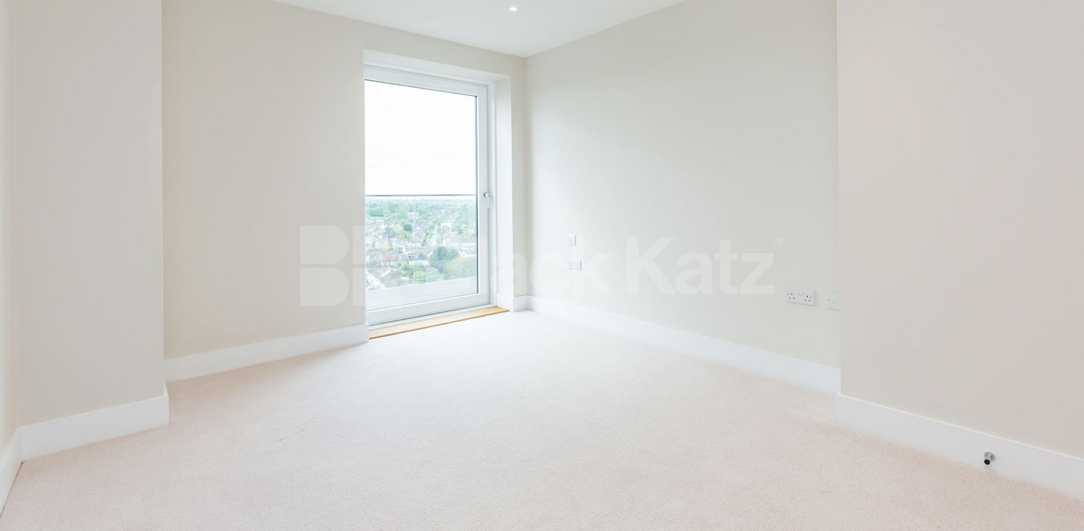 			New Instruction!, 2 Bedroom, 2 bath, 1 reception Apartment			 Northway House, Whetstone