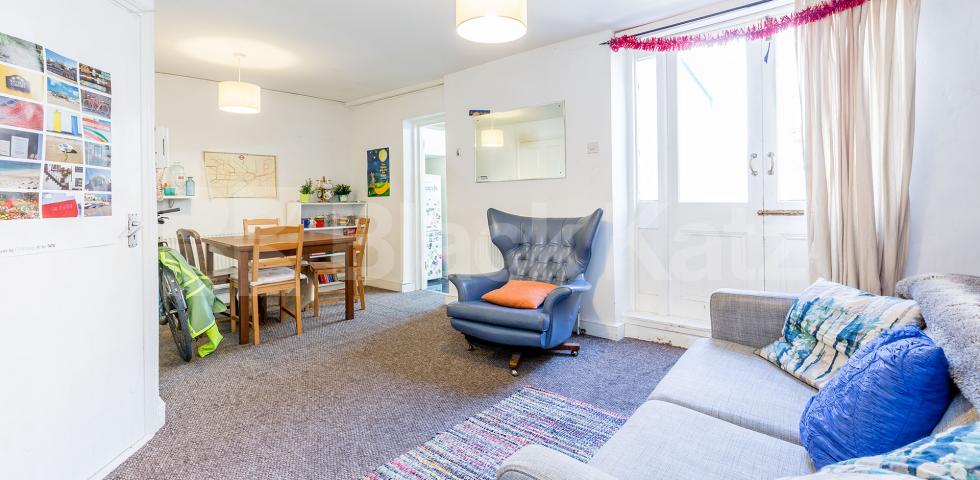 			Superb 4 Double Bedroom House with a roof terrace, 4 Bedroom, 1 bath, 1 reception Flat			 High Street Hornsey, CROUCH END N8