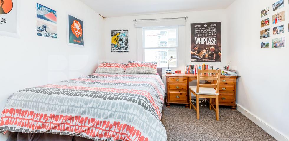 			Superb 4 Double Bedroom House with a roof terrace, 4 Bedroom, 1 bath, 1 reception Flat			 High Street Hornsey, CROUCH END N8