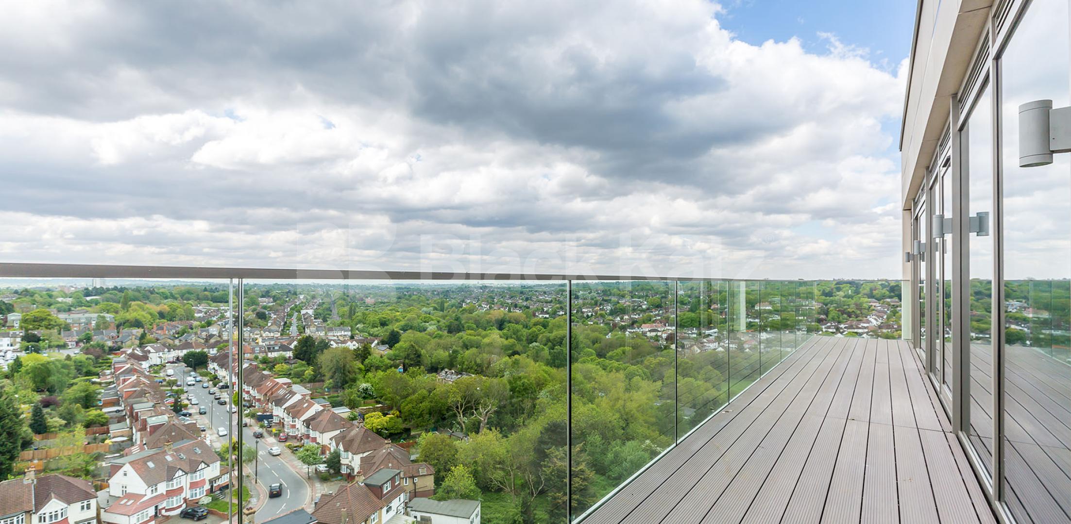 			New Instruction!, 2 Bedroom, 1 bath, 1 reception Apartment			 Northway House, Whetstone