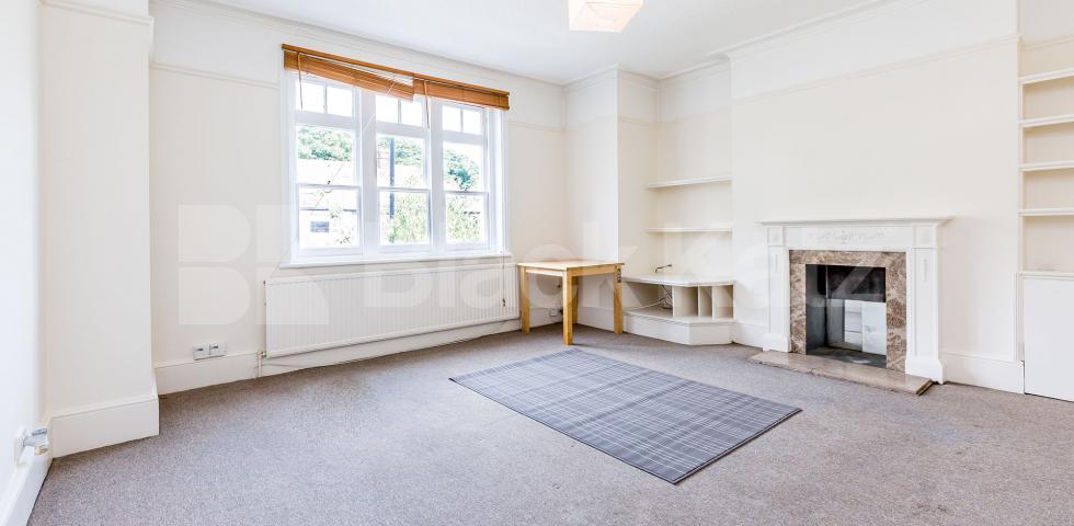 			New Instruction!, 2 Bedroom, 1 bath, 1 reception Terraced House			 Cranley Gardens, MUSWELL HILL N10