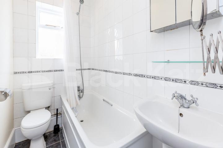 large two bedroom split level property situated in Muswell Hill Cranley Gardens, Muswell Hill 