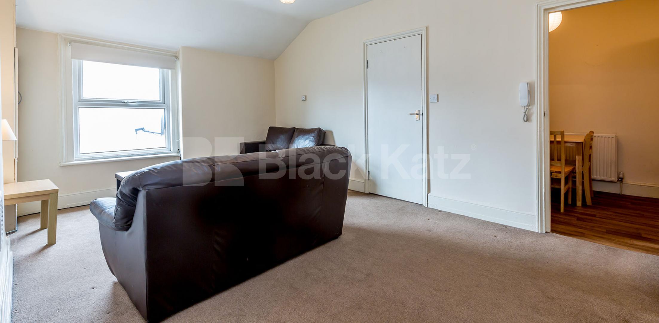 			NEW INSTRUCTION!, 2 Bedroom, 1 bath, 1 reception Flat			 Park Road , Crouch End 