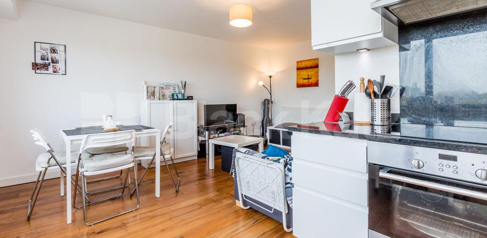 			 MODERN ONE BEDROOM APARTMENT , 1 Bedroom, 1 bath, 1 reception Flat			 Stroud Green Road , FINSBURY PARK-STROUD GREEN 