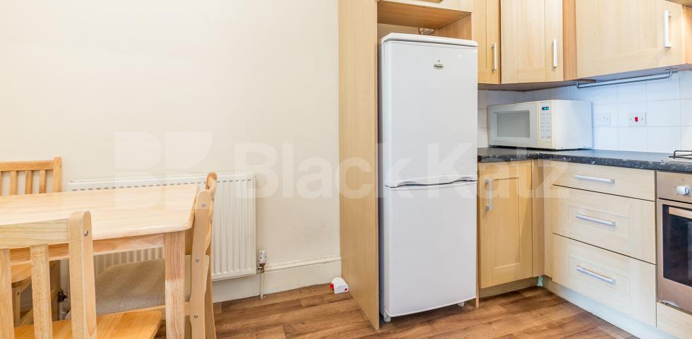 			NEW INSTRUCTION!, 2 Bedroom, 1 bath, 1 reception Flat			 Park Road , Crouch End 