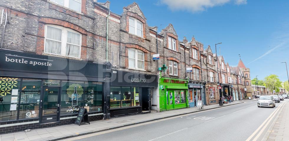 			NEW INSTRUCTION!, 2 Bedroom, 1 bath, 1 reception Flat			 Park Road , Crouch End 