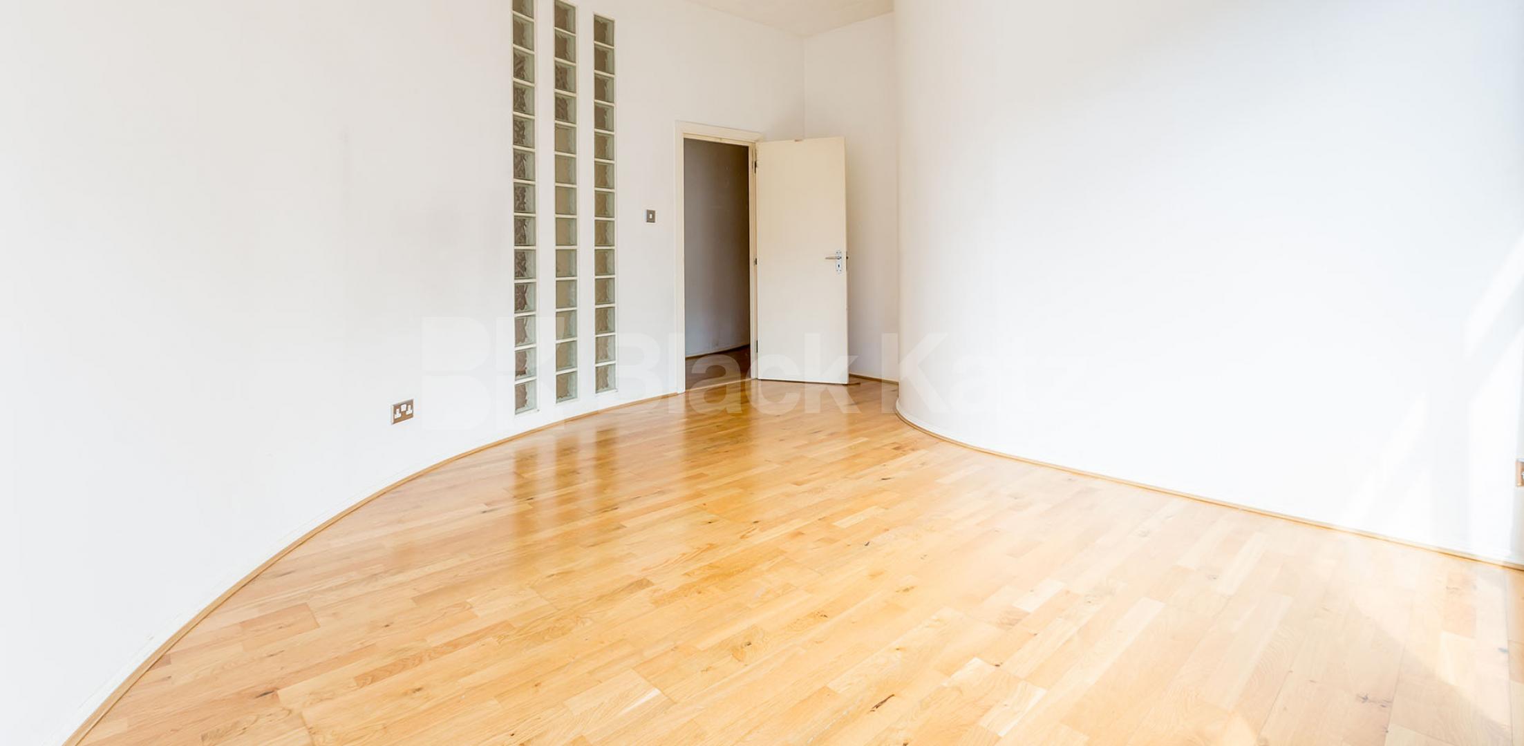 			NEW , 3 Bedroom, 1 bath, 1 reception Flat			 BRITANNIA LOFTS-BANNER STREET, CLERKENWELL-OLD STREET-SHOREDITCH