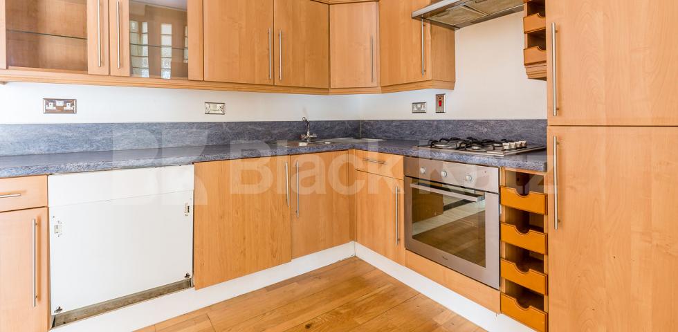 			NEW , 3 Bedroom, 1 bath, 1 reception Flat			 BRITANNIA LOFTS-BANNER STREET, CLERKENWELL-OLD STREET-SHOREDITCH