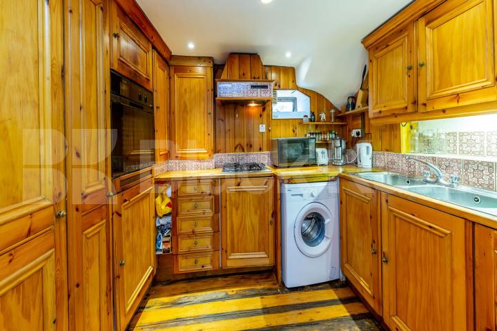 located on a sought after road in highbury is this beautiful 3 bedroom property Northolme Road, Highbury N5