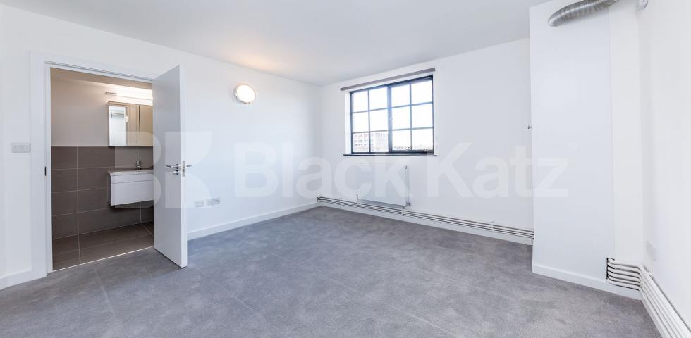			3 BED WAREHOUSE CONVERSION LIVE/WORK, 3 Bedroom, 1 bath, 1 reception Apartment			 SPRINGFIELD HOUSE LOFTS-TYSSEN STREET , DALSTON/HAGGERSTON