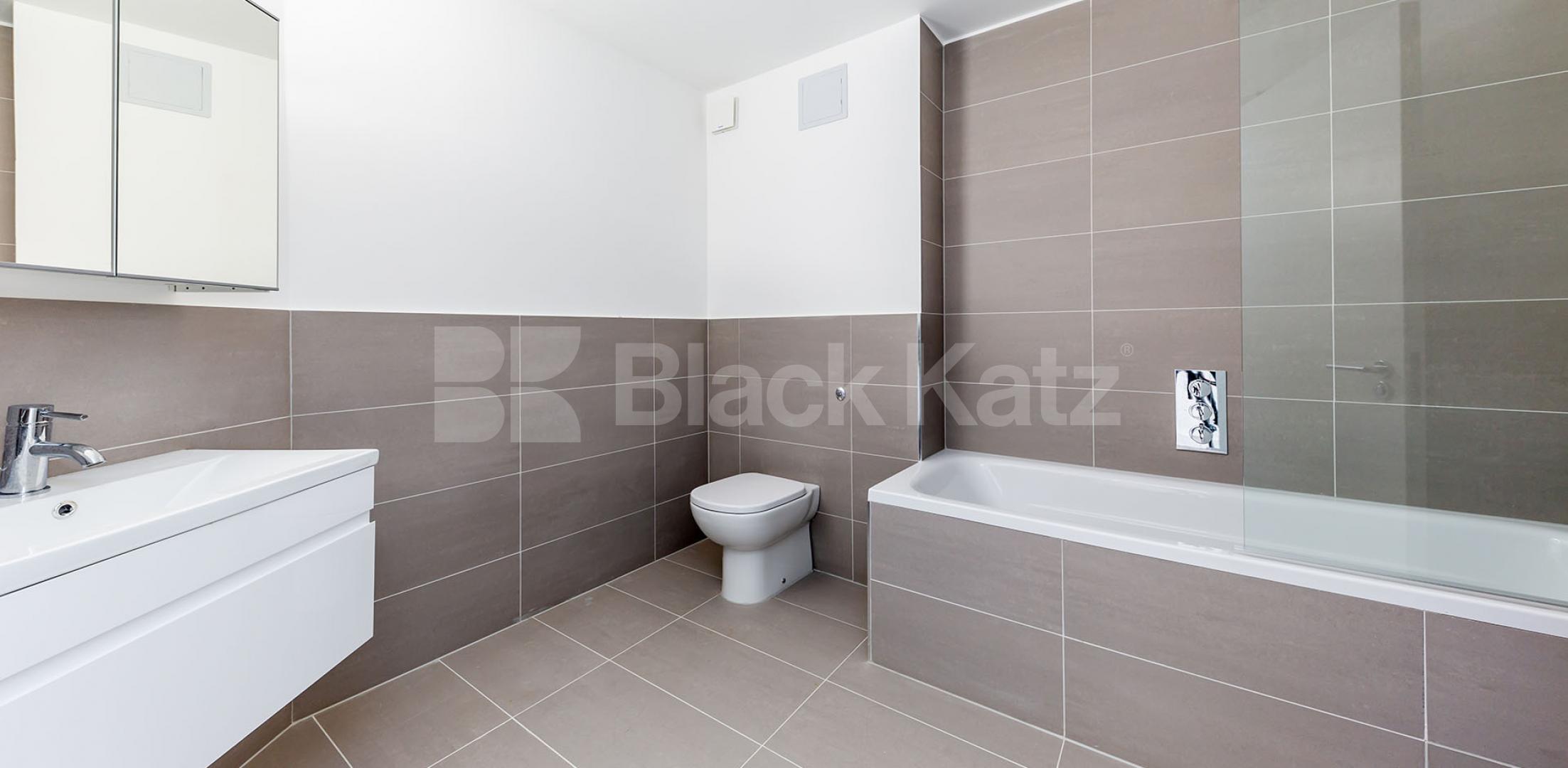 			3 BED WAREHOUSE CONVERSION , 3 Bedroom, 1 bath, 1 reception Apartment			 SPRINGFIELD HOUSE LOFTS-TYSSEN STREET , DALSTON/HAGGERSTON