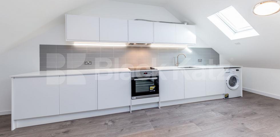 			3 BED WAREHOUSE CONVERSION , 3 Bedroom, 1 bath, 1 reception Apartment			 SPRINGFIELD HOUSE LOFTS-TYSSEN STREET , DALSTON/HAGGERSTON