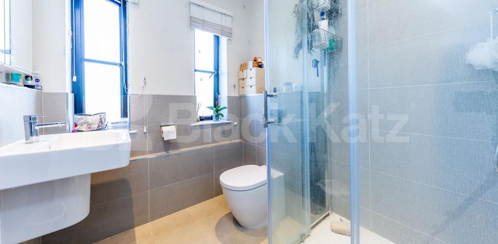 			Studio Apartment, 1 bath, 1 reception Apartment			 Cubitt Street WC1  , KINGS CROSS / ISLINGTON 