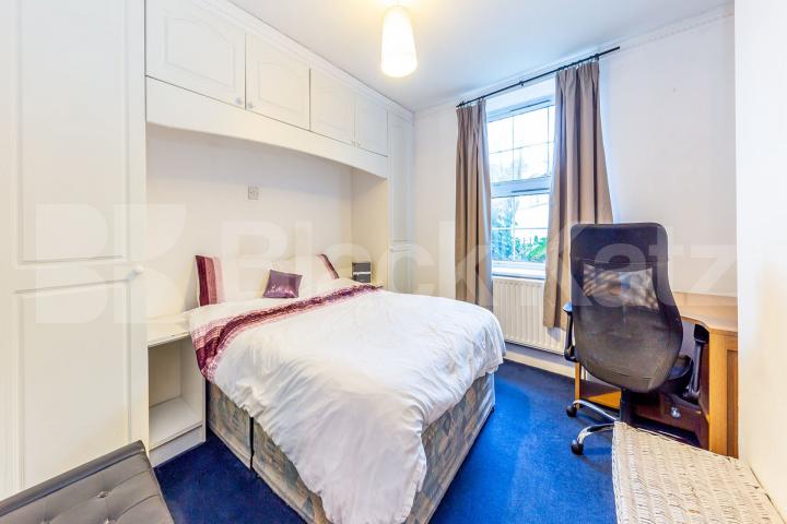2 double bedroom property located close to Highbury & Islington station Halton Road, Angel/Cannonbury