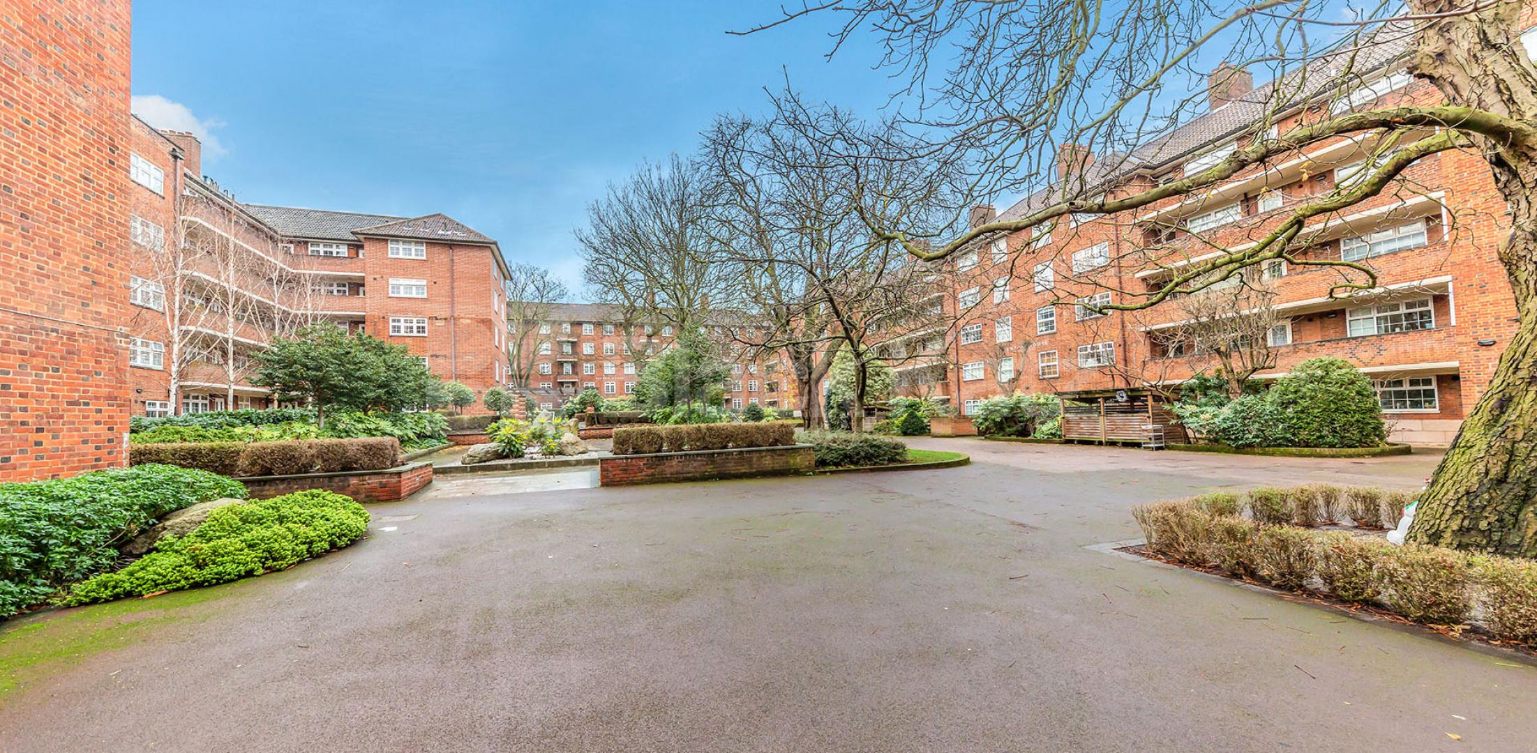 			LARGE 2 BEDROOM FLAT , 2 Bedroom, 1 bath, 1 reception Flat			 Halton Road, Angel/Cannonbury
