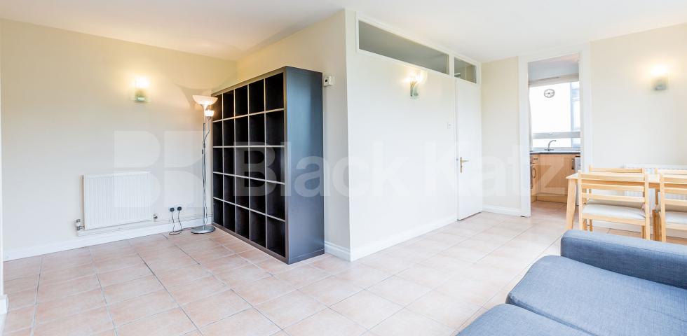 			New Instruction!, 1 Bedroom, 1 bath, 1 reception Flat			 Hornsey Lane, HIGHGATE