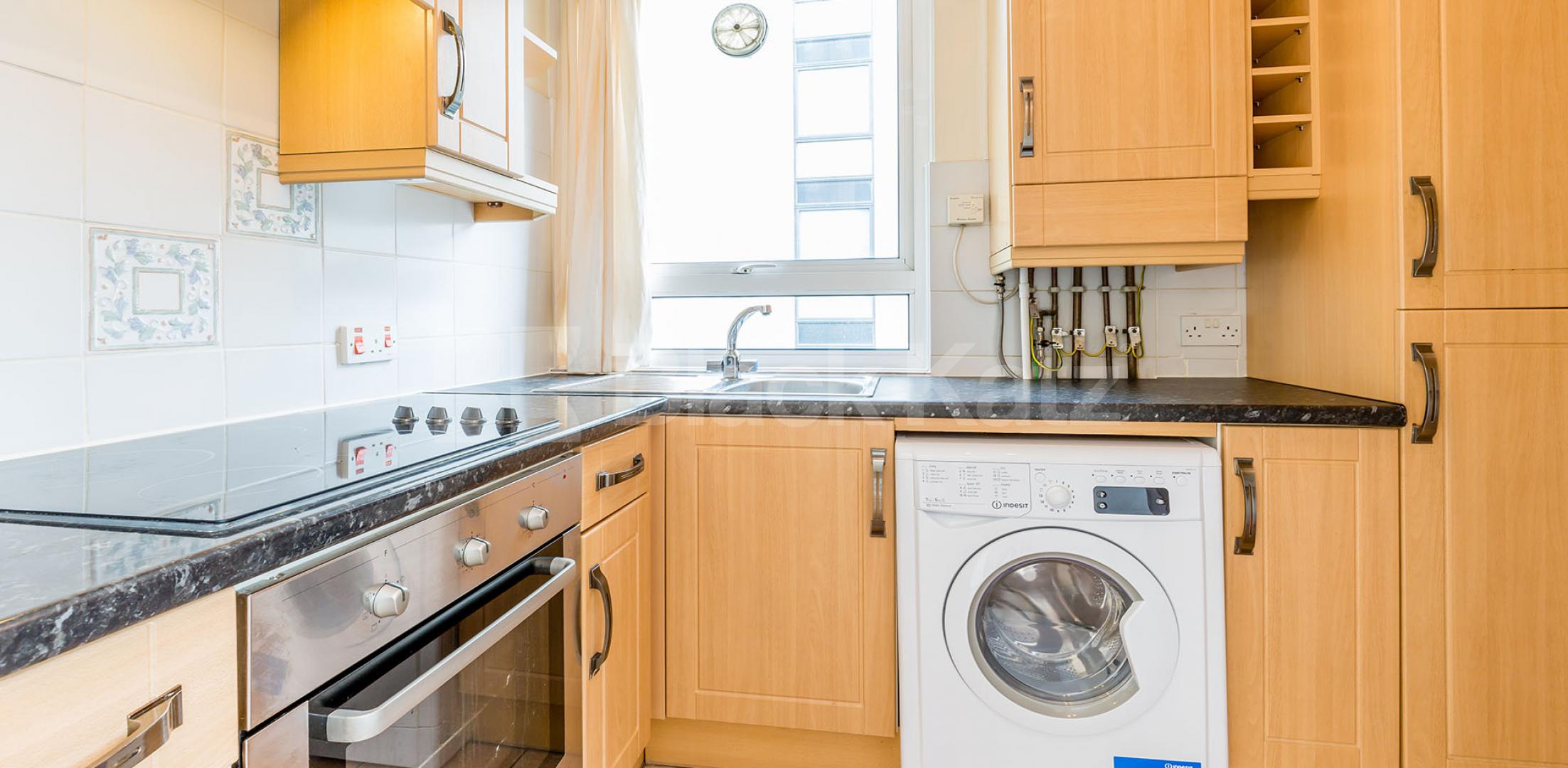 			New Instruction!, 1 Bedroom, 1 bath, 1 reception Flat			 Hornsey Lane, HIGHGATE