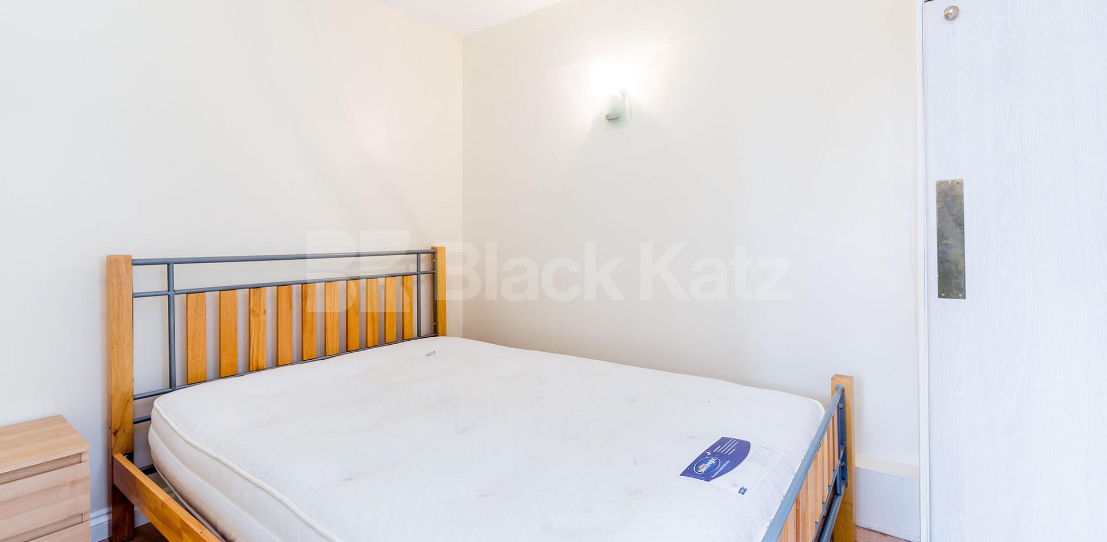 			New Instruction!, 1 Bedroom, 1 bath, 1 reception Flat			 Hornsey Lane, HIGHGATE