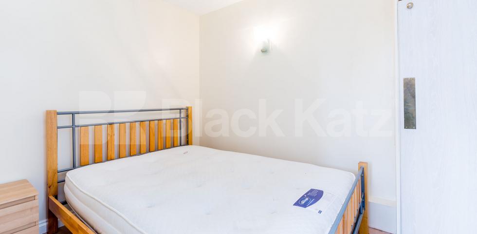 			New Instruction!, 1 Bedroom, 1 bath, 1 reception Flat			 Hornsey Lane, HIGHGATE