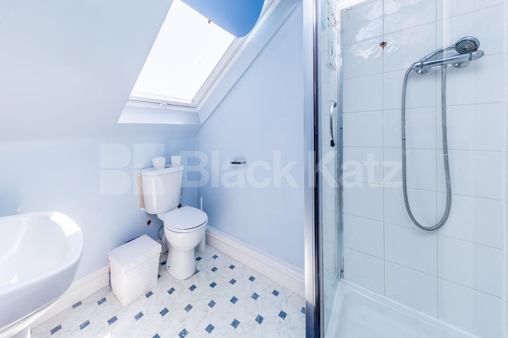 Gorgeous and bright 2 double bedroom 2 bathroom split over two floors  Ferme Park Road, Crouch End