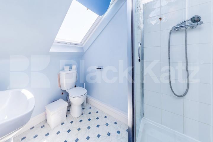 Gorgeous and bright 2 double bedroom 2 bathroom split over two floors  Ferme Park Road, Crouch End