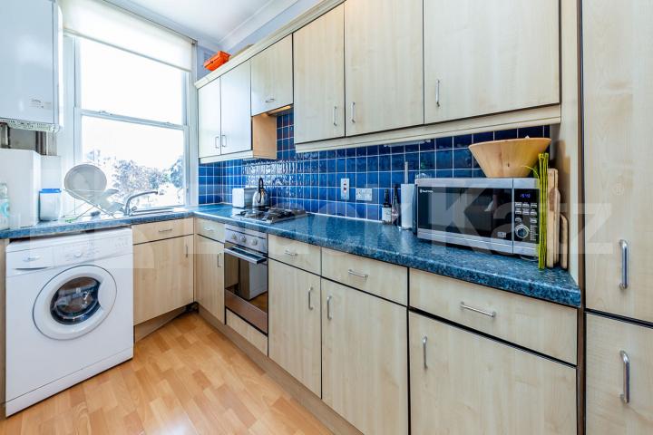 Gorgeous and bright 2 double bedroom 2 bathroom split over two floors  Ferme Park Road, Crouch End