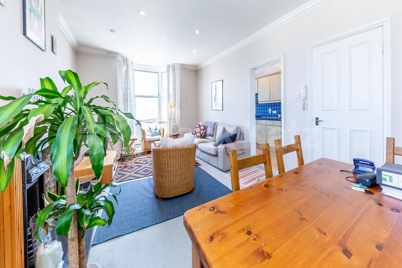 Gorgeous and bright 2 double bedroom 2 bathroom split over two floors  Ferme Park Road, Crouch End