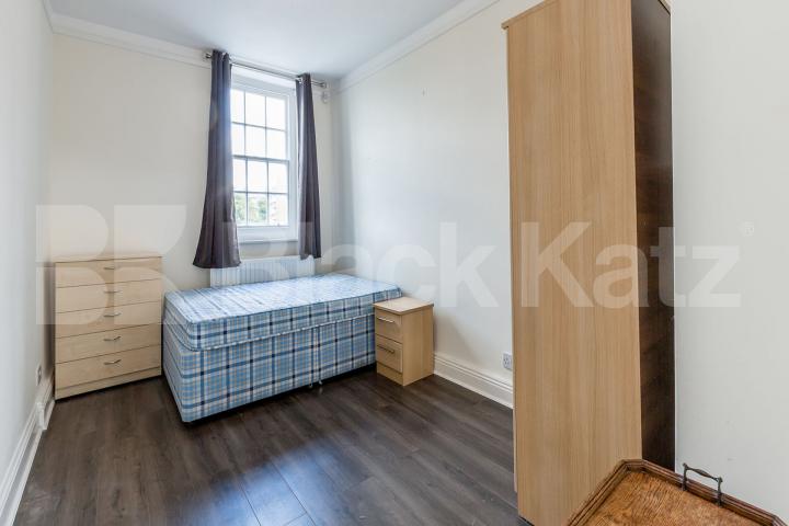 3 bedroom property perfect for sharers in zone 1 Maygood Street, Angel