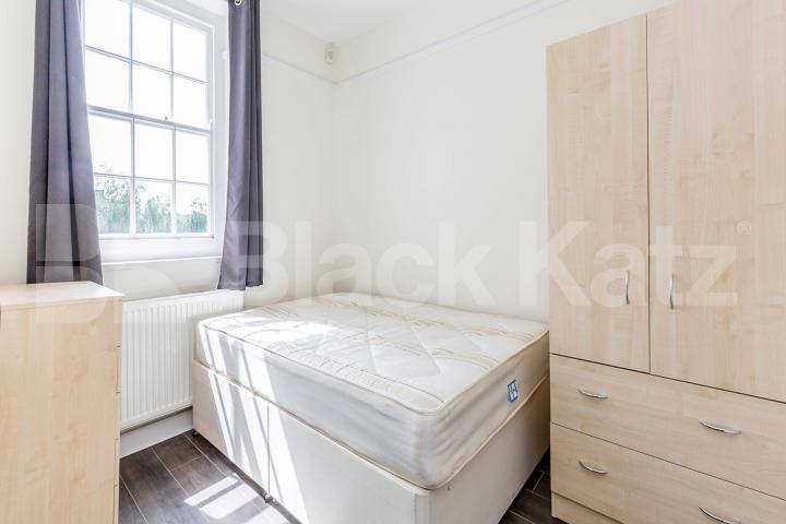 3 bedroom property perfect for sharers in zone 1 Maygood Street, Angel