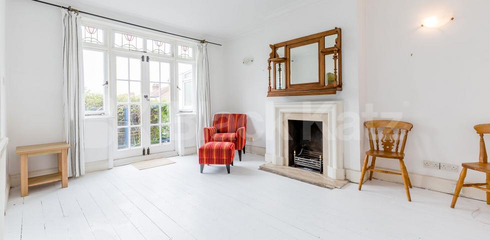 			1 Bedroom, 1 bath, 1 reception Ground Floor Flat			 Rokesly Avenue, Crouch End , Crouch End