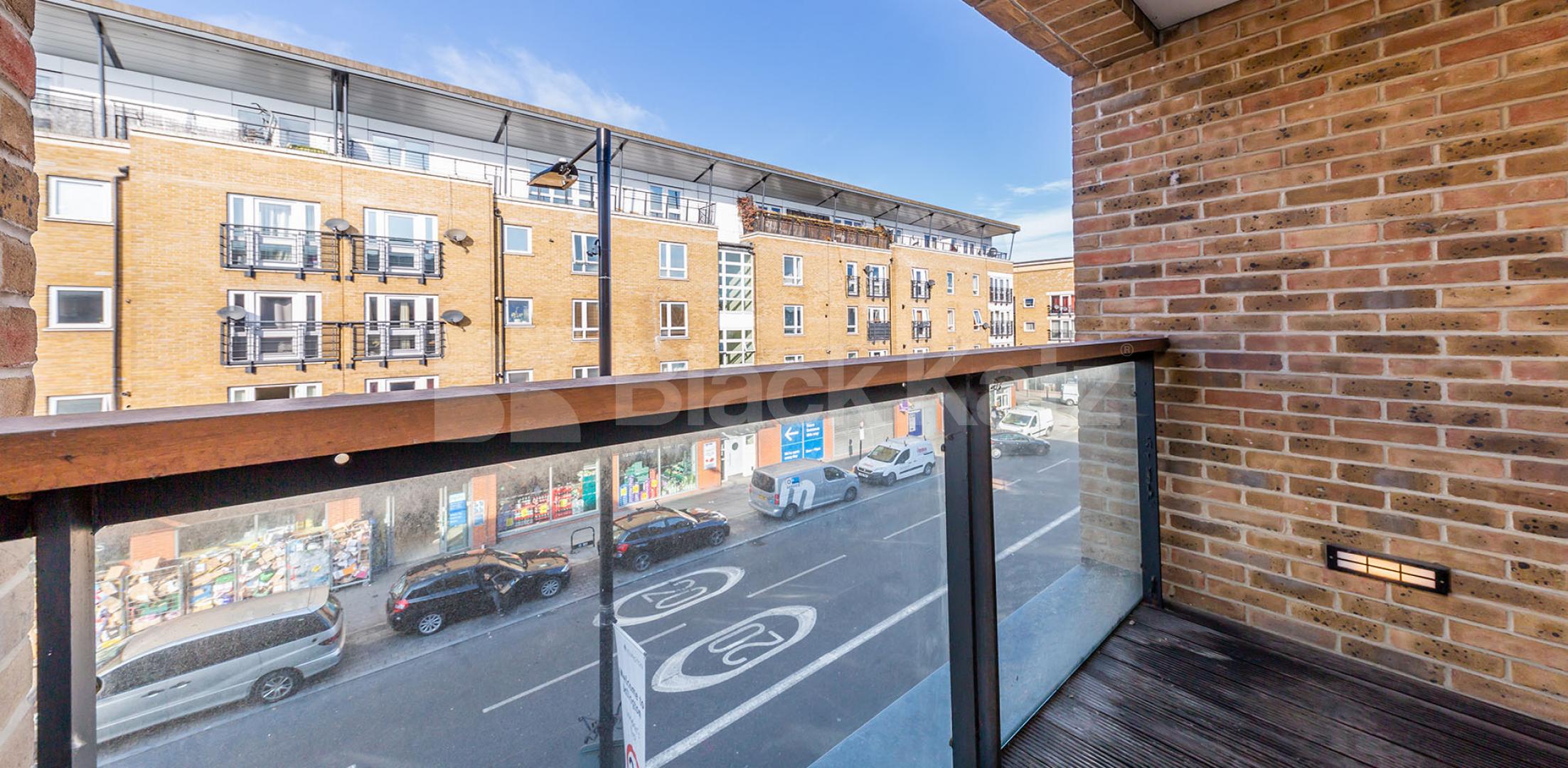 			1 Bedroom, 1 bath, 1 reception Apartment			 Northchurch Road N1, Essex road / Canonbury