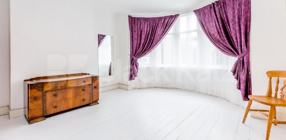 			1 Bedroom, 1 bath, 1 reception Ground Floor Flat			 Rokesly Avenue, Crouch End , Crouch End
