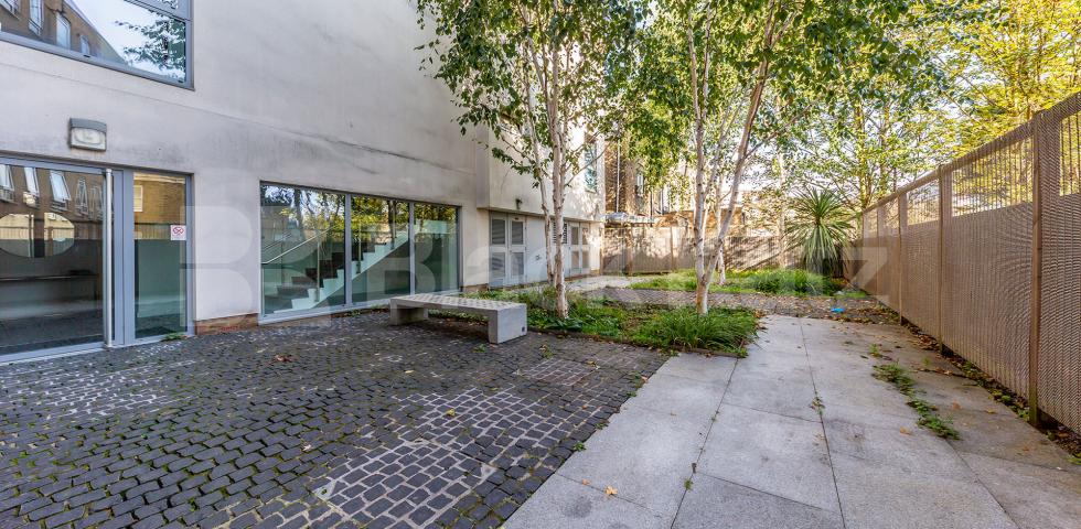 			1 Bedroom, 1 bath, 1 reception Apartment			 Northchurch Road N1, Essex road / Canonbury