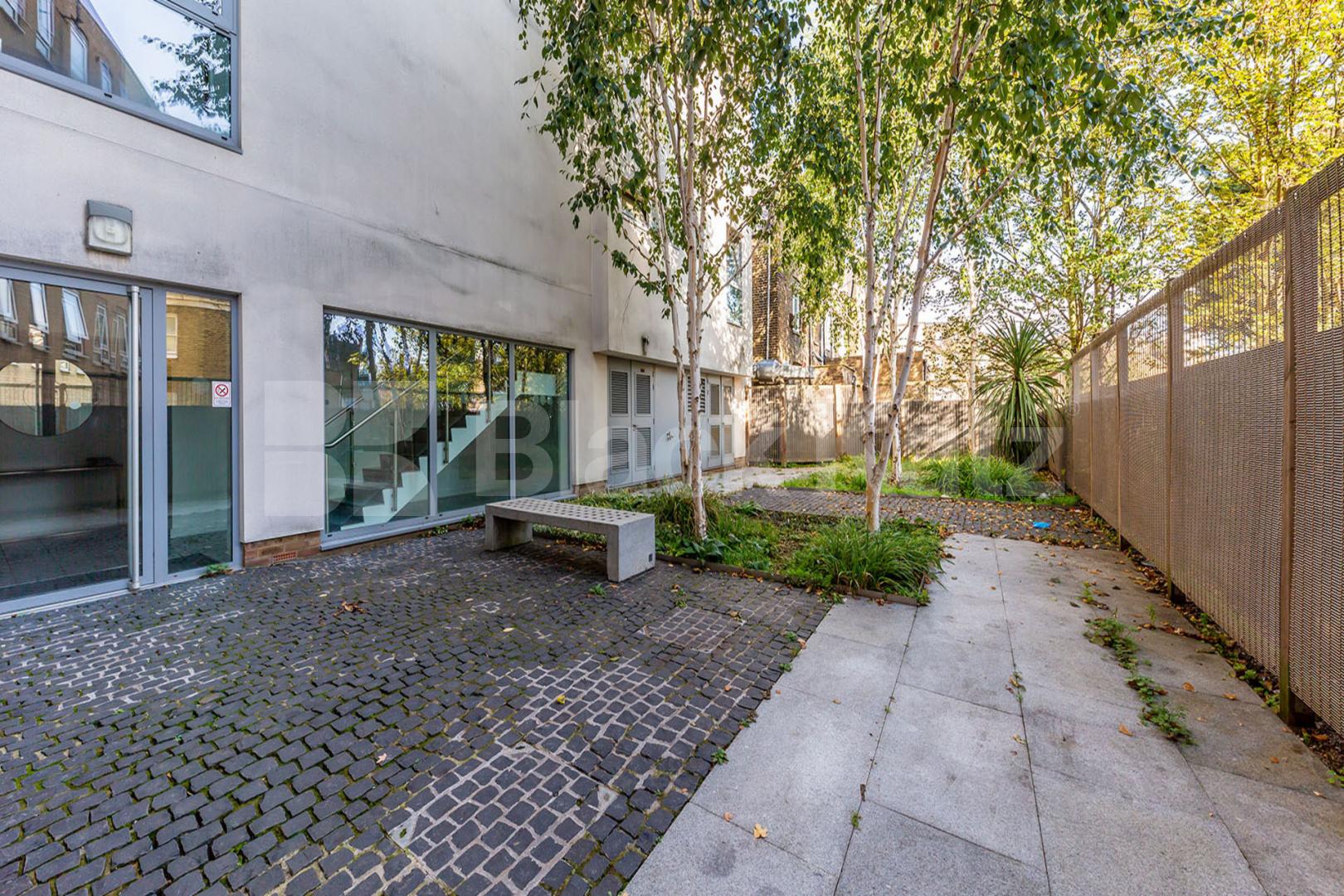 spacious 2 bedroom property within a modern development close to Angel Northchurch Road, Essex road / Canonbury