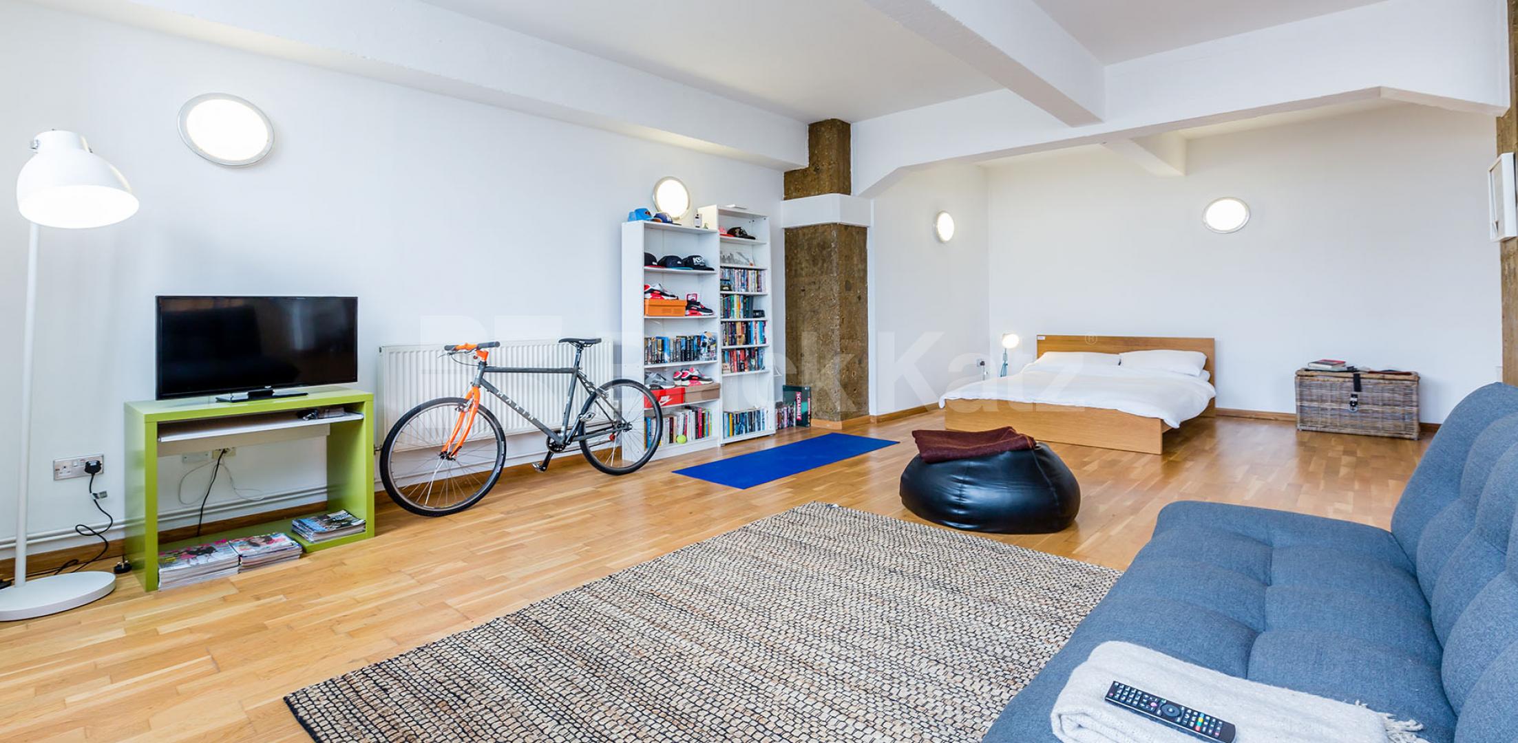 			STUNNING SPACIOUS STUDIO, Studio Apartment, 1 bath, 1 reception Flat			 ABILITY VIEW-KINGSLAND ROAD E2, DALSTON-HAGGERSTON