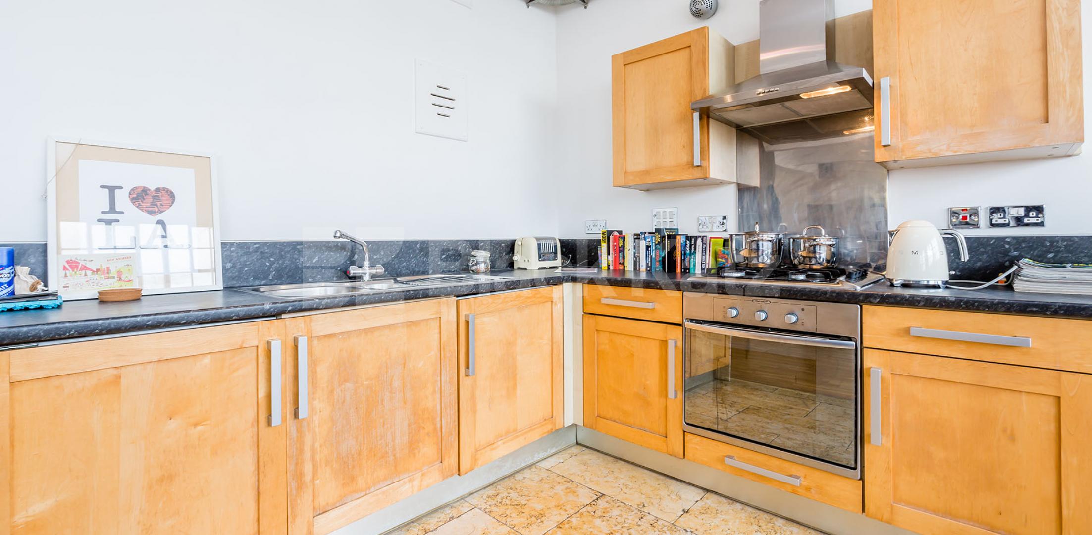 			STUNNING SPACIOUS STUDIO, Studio Apartment, 1 bath, 1 reception Flat			 ABILITY VIEW-KINGSLAND ROAD E2, DALSTON-HAGGERSTON