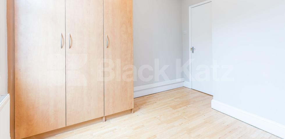 			NEW INSTRUCTION!, 1 Bedroom, 1 bath, 1 reception Apartment			 Shepperton Road, DE BEAUVOIR TOWN N1