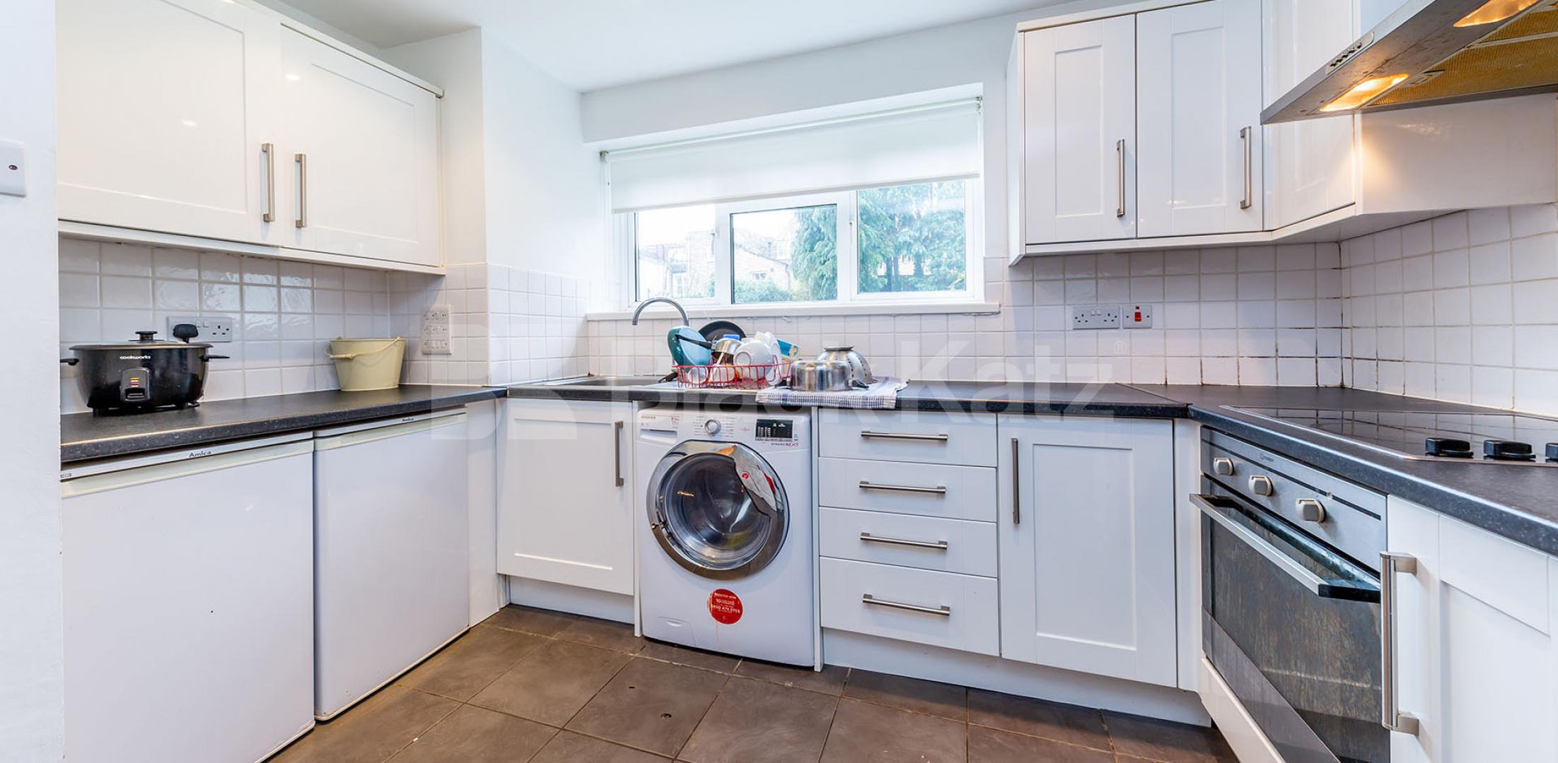 			1 Bedroom, 1 bath, 1 reception Ground Floor Flat			 Inderwick Road, Crouch End