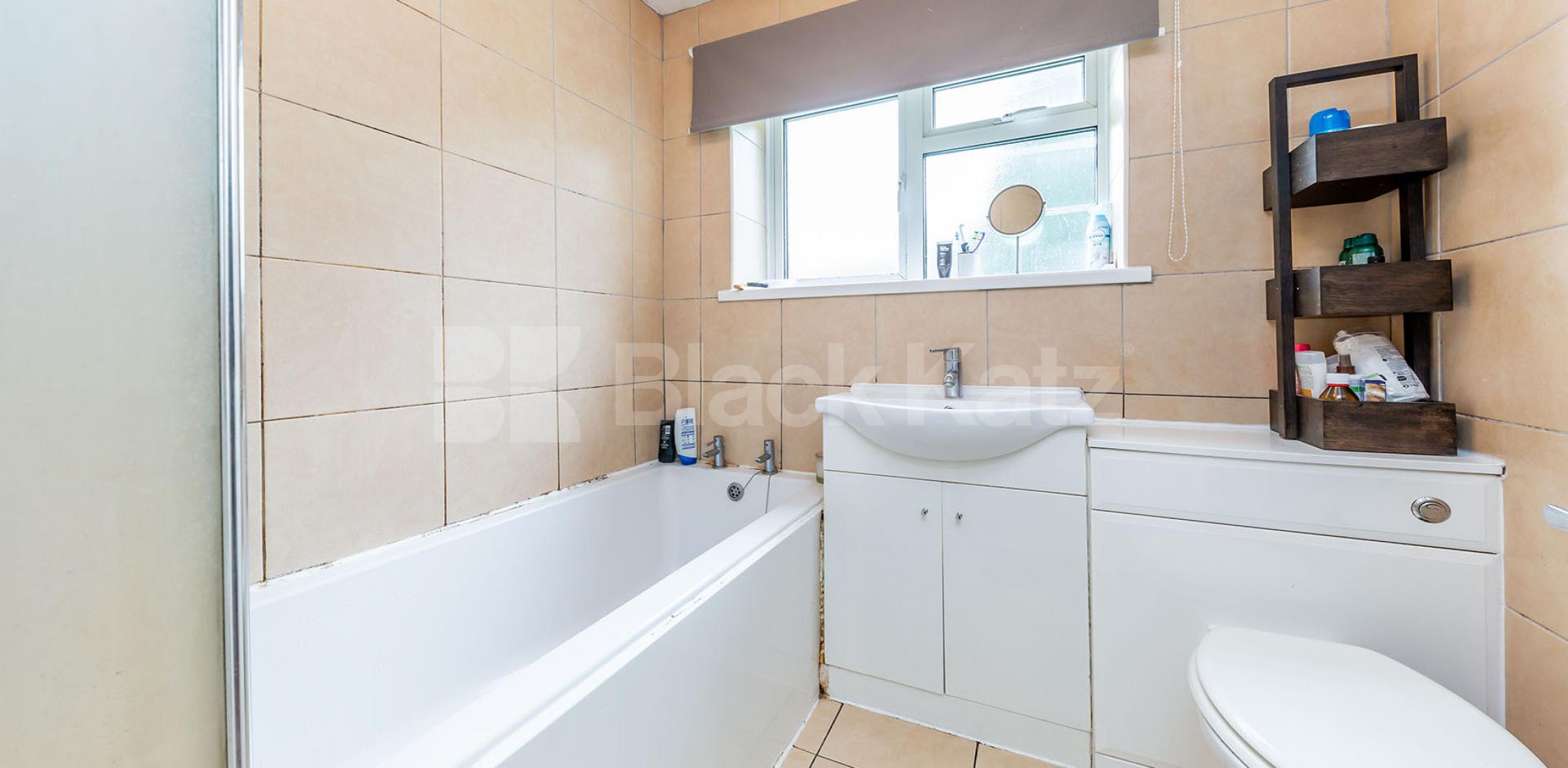 			1 Bedroom, 1 bath, 1 reception Ground Floor Flat			 Inderwick Road, Crouch End